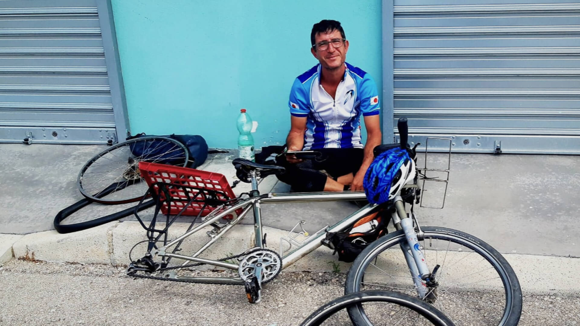 Francesco durante la seconda edizione della Pedalata solidale